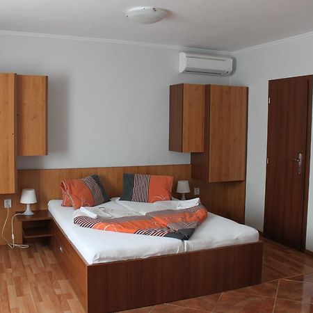 דירות Podhájska Privat Arcadia מראה חיצוני תמונה